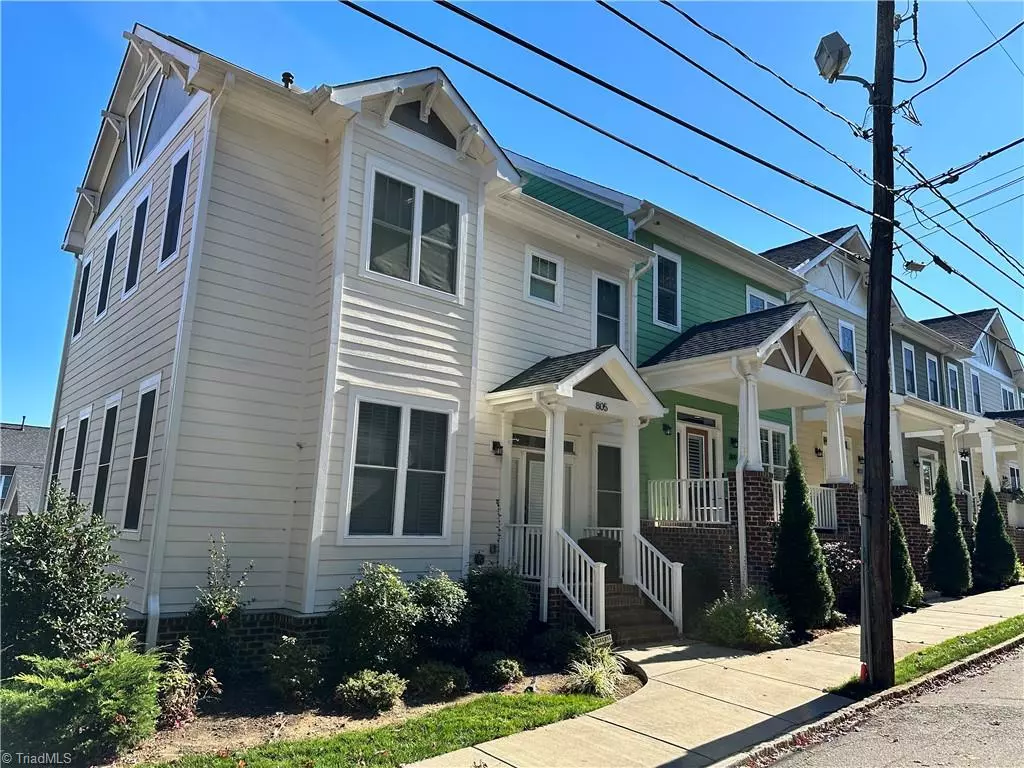 Winston Salem, NC 27101,805 S Poplar ST