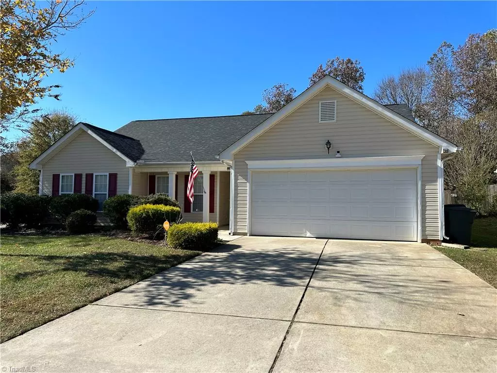 Whitsett, NC 27377,516 Walnut Crossing DR