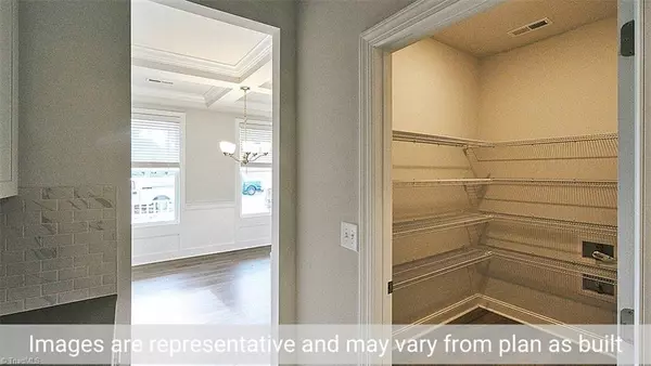 Oak Ridge, NC 27310,6337 Andrew Henry CT