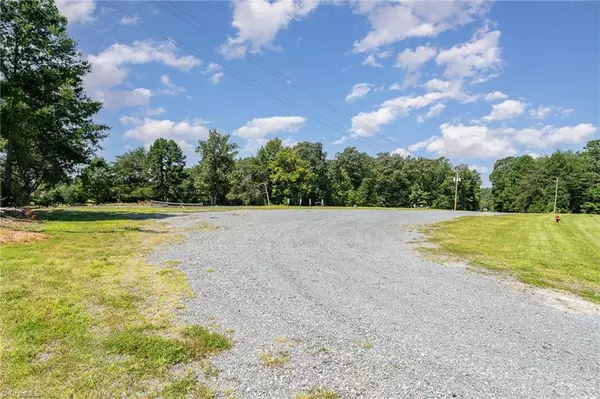 New London, NC 28127,286 Badin Shore CIR