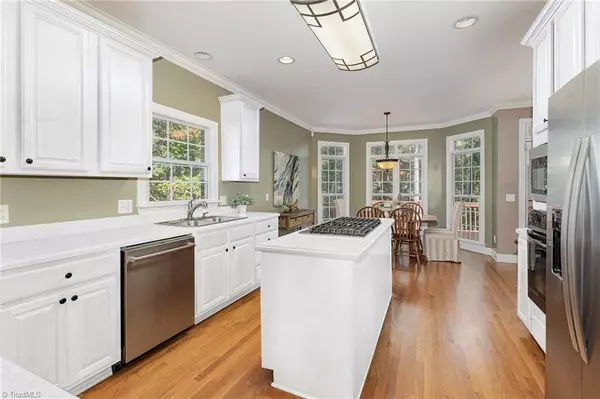 Oak Ridge, NC 27310,6118 Chalet DR