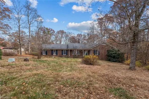 2718 Keck DR, Burlington, NC 27215