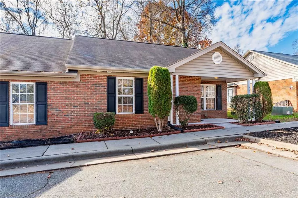 Mebane, NC 27302,407 Mckinley PL