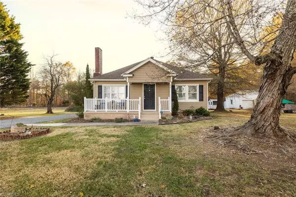 4526 Pleasant Garden RD,  Greensboro,  NC 27406