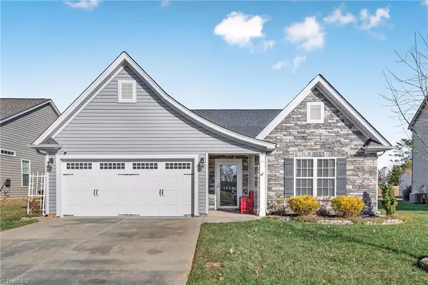 1440 Land Grove DR, Kernersville, NC 27284