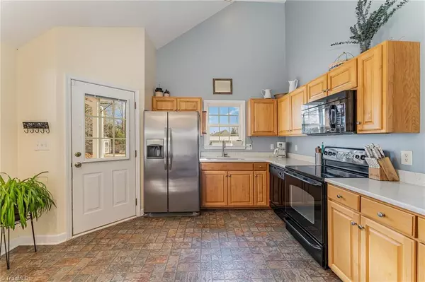 Snow Camp, NC 27349,6770 Cottonwood DR