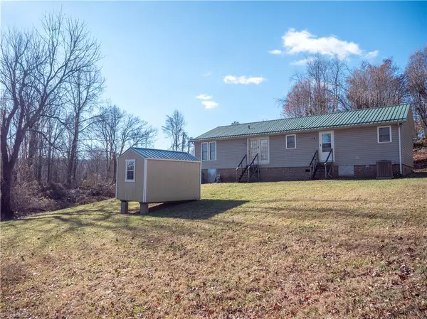 Jonesville, NC 28642,117 Mathis ST