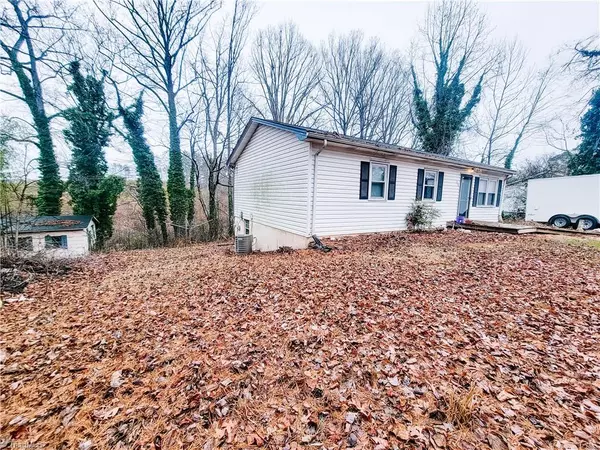 Mount Airy, NC 27030,210 Woodcreek DR