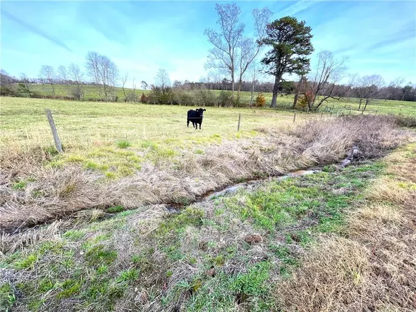 Hays, NC 28635,638 Dehart Community Ctr RD