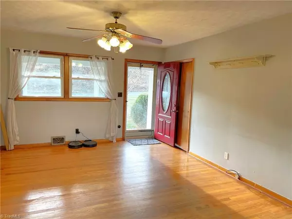 Hays, NC 28635,638 Dehart Community Ctr RD