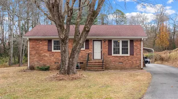 222 Glenn AVE,  King,  NC 27021