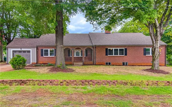 Rural Hall, NC 27045,135 Court ST