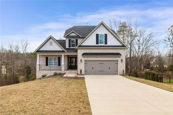 2706 Bartlett LN, Clemmons, NC 27012