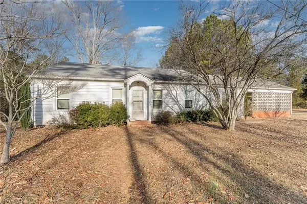 5976 Old Nc Highway 49, Asheboro, NC 27205