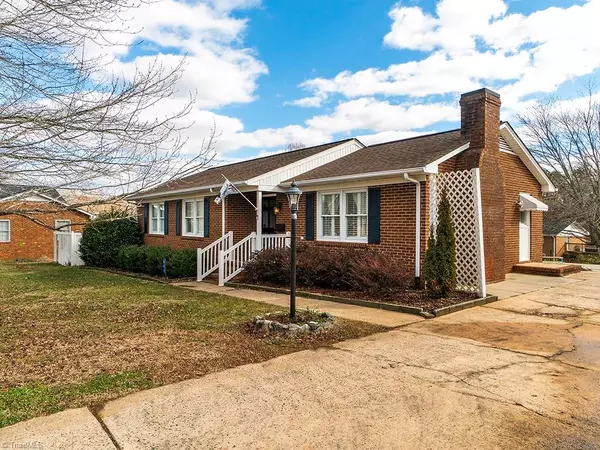 Graham, NC 27253,405 Eden CT