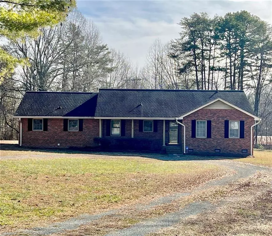 Elon, NC 27244,723 Gibsonville Ossipee RD