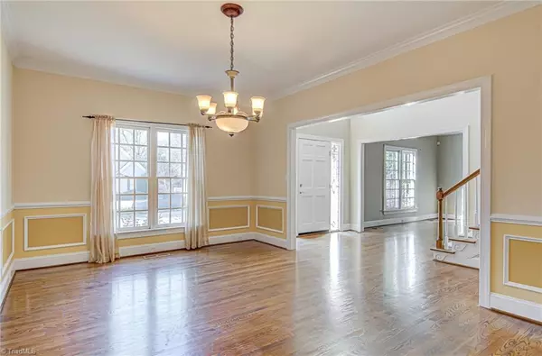 Winston Salem, NC 27104,465 Burkes Crossing DR