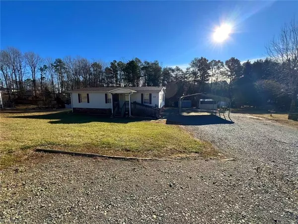 1224 High Bridge RD, Pinnacle, NC 27043