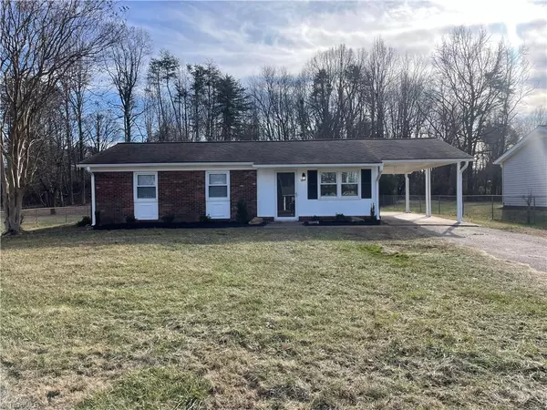 1613 derbyshire TRL, Reidsville, NC 27320