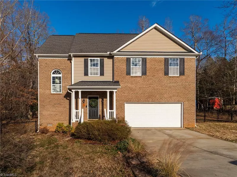 3886 Copper Trace DR, Haw River, NC 27258