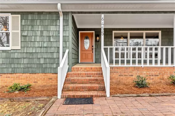 Pfafftown, NC 27040,6455 White Pines LN