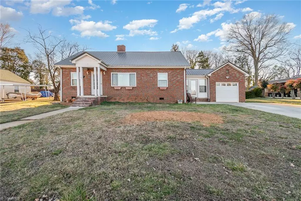 Lexington, NC 27292,11 Harrington AVE