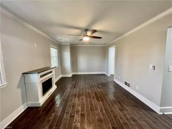 Winston Salem, NC 27107,2970 Saint Marks RD SW #C