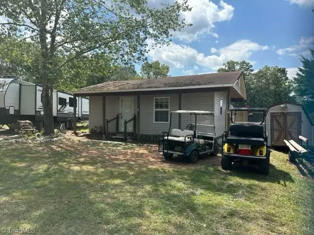 105 Hideaway TRL, Mount Gilead, NC 27306