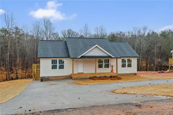 246 Arcadia DR, Lexington, NC 27295