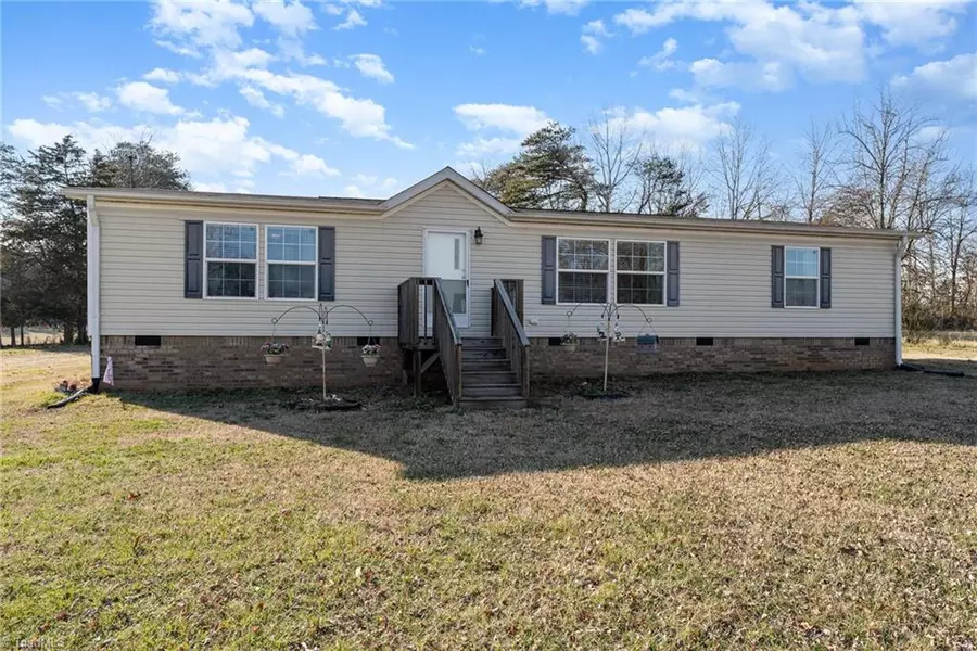 3105 Clyde RD, Boonville, NC 27011