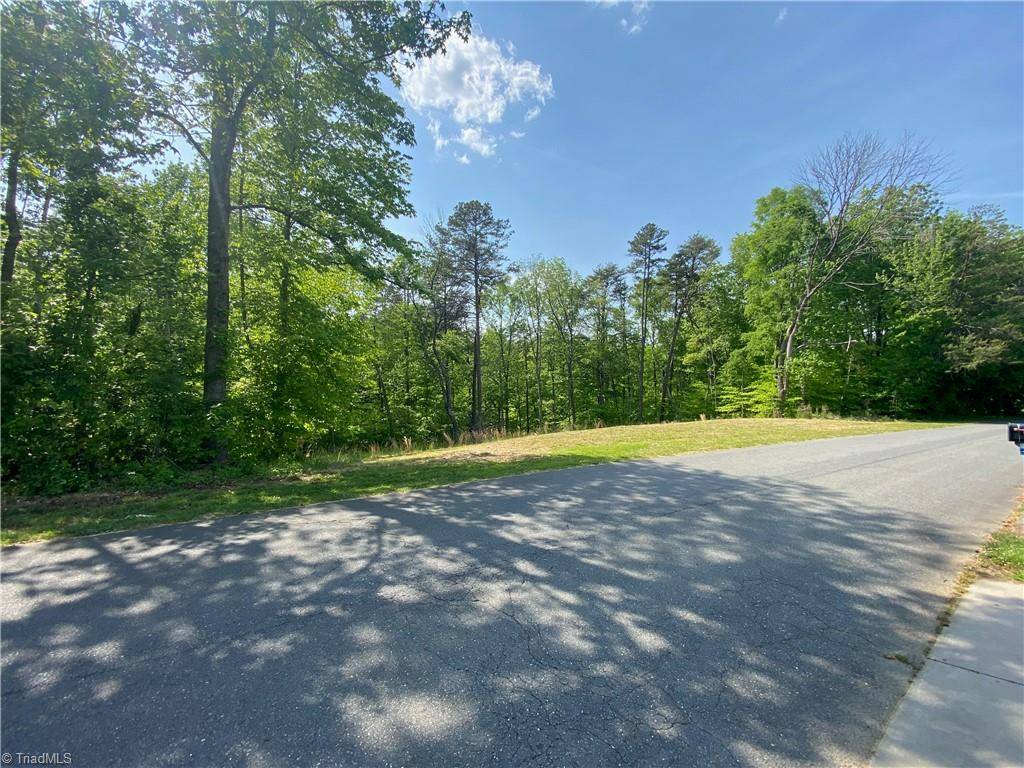 160 Tullyries LN, Lewisville, NC 27023