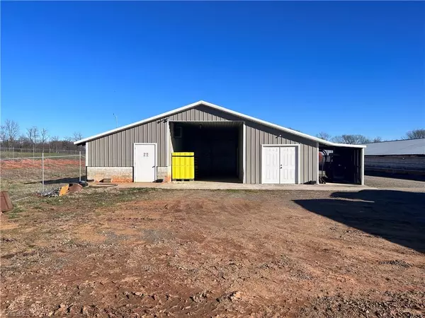 Hamptonville, NC 27020,5441 Crater RD