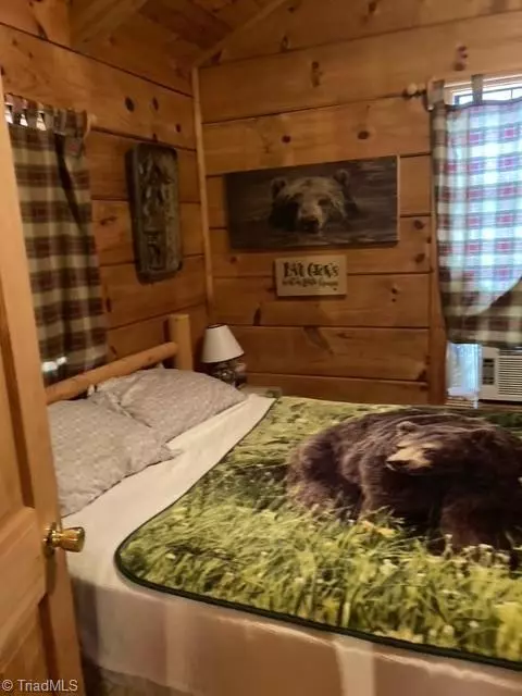 Millers Creek, NC 28651,220 Van Winkle LN