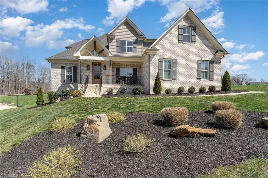 Oak Ridge, NC 27310,8602 Lathans TRL