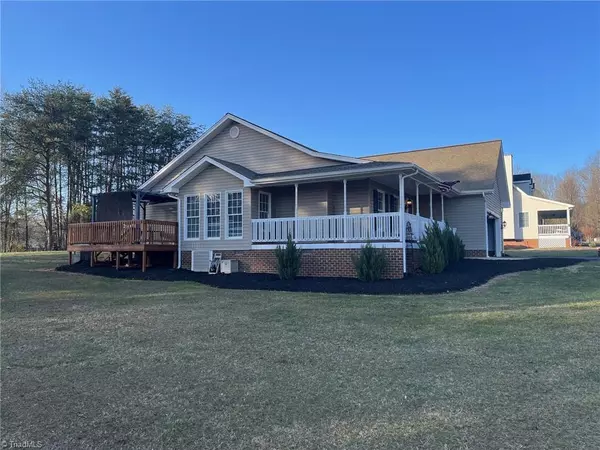 Eden, NC 27288,290 Tanglebrook TRL