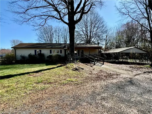 Hamptonville, NC 27020,3016 Court DR