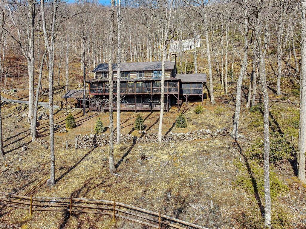 1177 Tomahawk DR,  Todd,  NC 28684