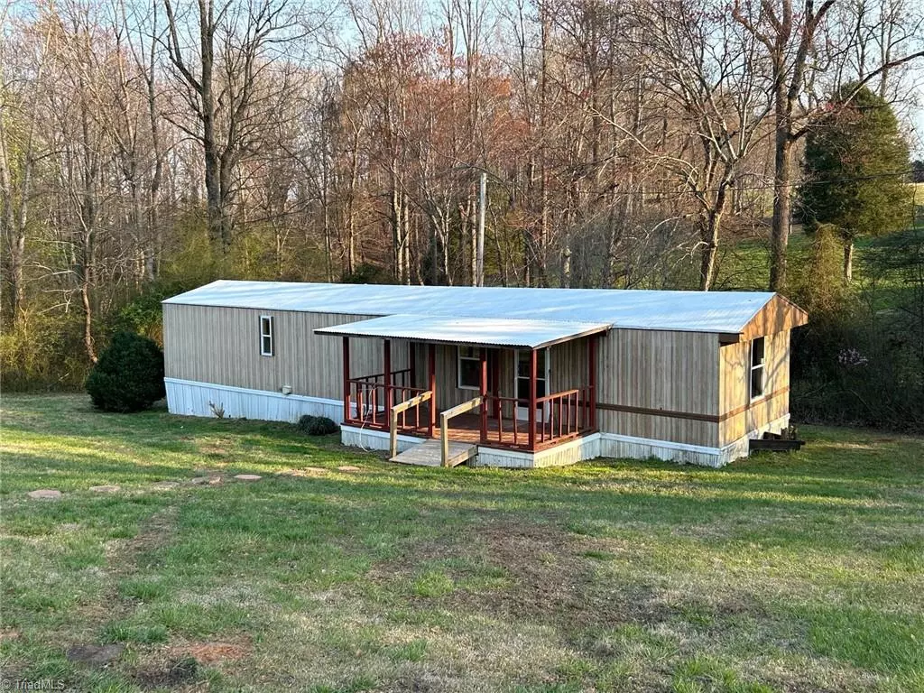 Hamptonville, NC 27020,2721 Walkers Branch RD