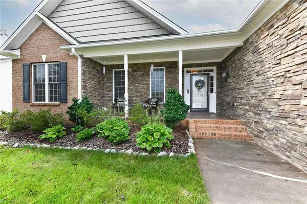 Rural Hall, NC 27045,1724 Castle Peak DR