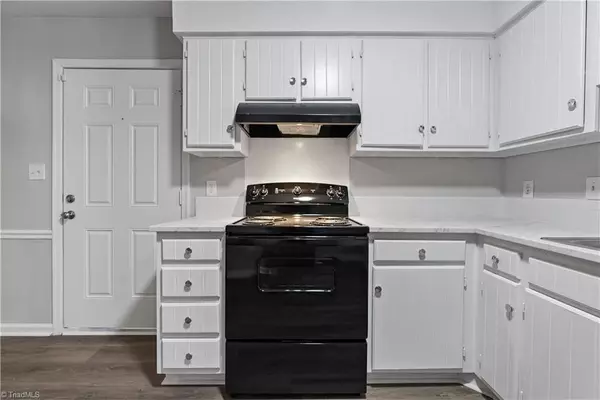 Winston Salem, NC 27107,910 S Ridge CT