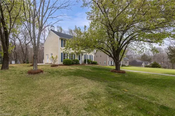 High Point, NC 27262,307 Ridgeland DR