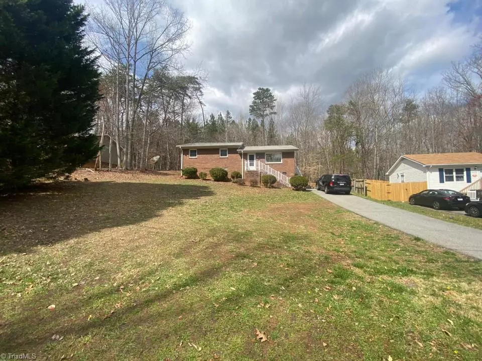 Eden, NC 27288,1032 Haywood ST