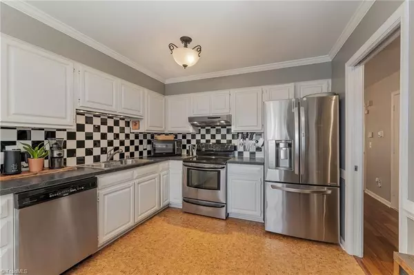 Greensboro, NC 27410,1106 Summer PL