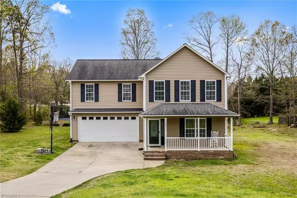 2840 Horseshoe Bend RD, Randleman, NC 27317