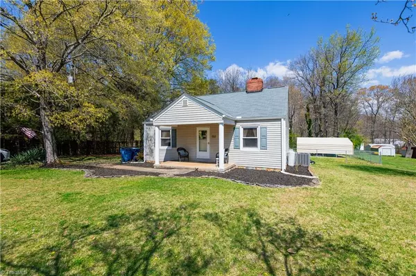3519 McKnight Mill RD, Greensboro, NC 27405