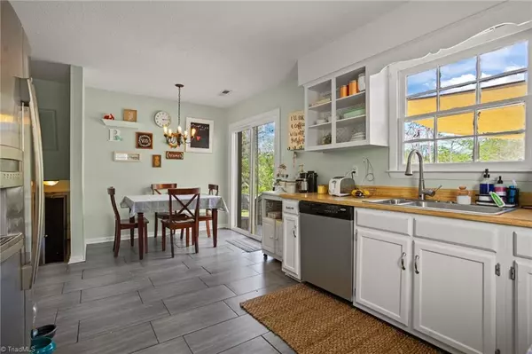 King, NC 27021,109 Maverick TRL