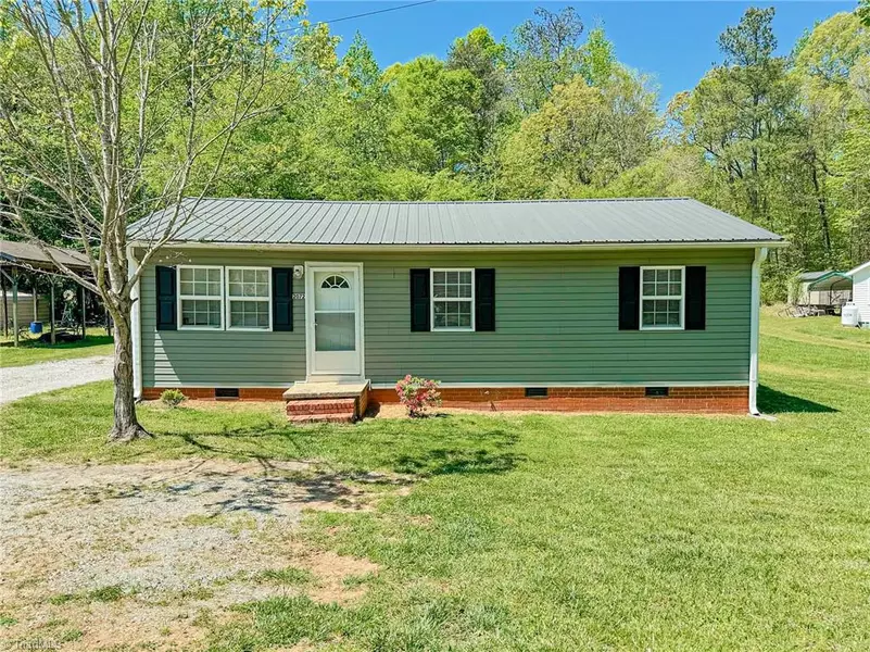 2072 Brooklyn AVE, Ramseur, NC 27316