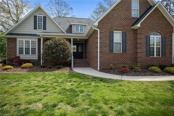 Asheboro, NC 27205,320 Club DR