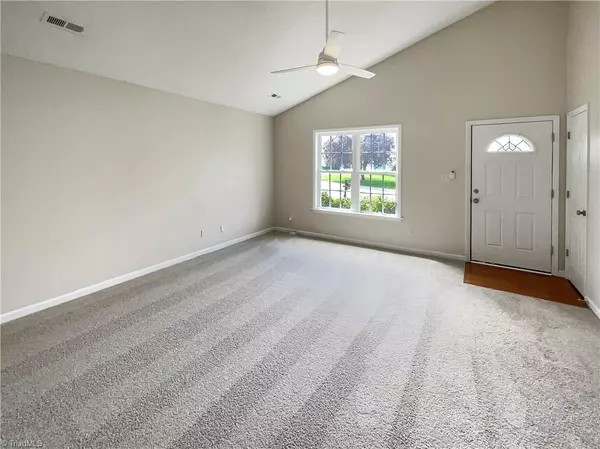 Burlington, NC 27215,1652 Farningham LN