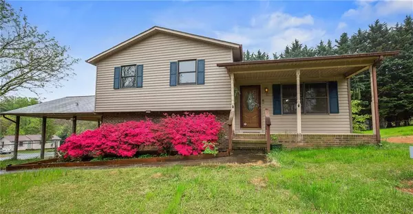 King, NC 27021,274 Moser RD